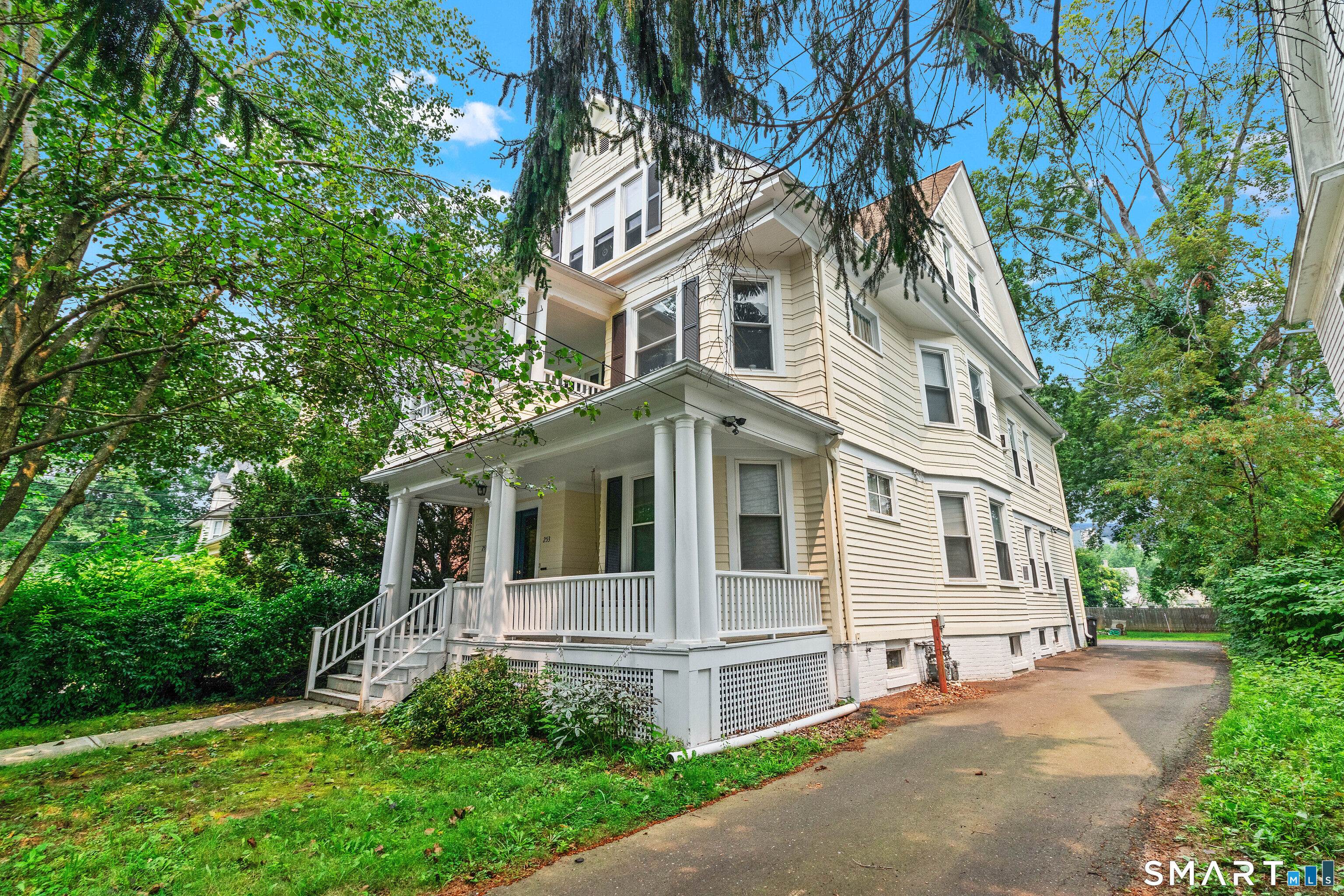 253 West Elm Street 2