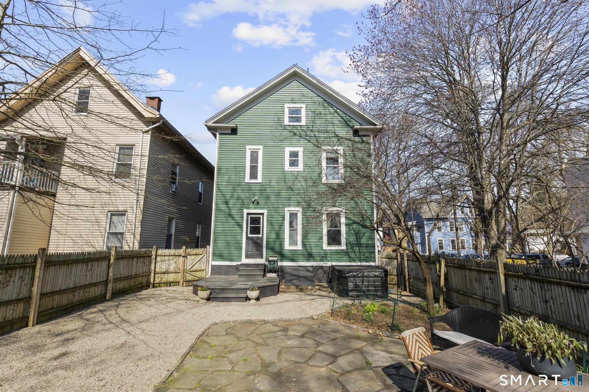 21 Anderson Street