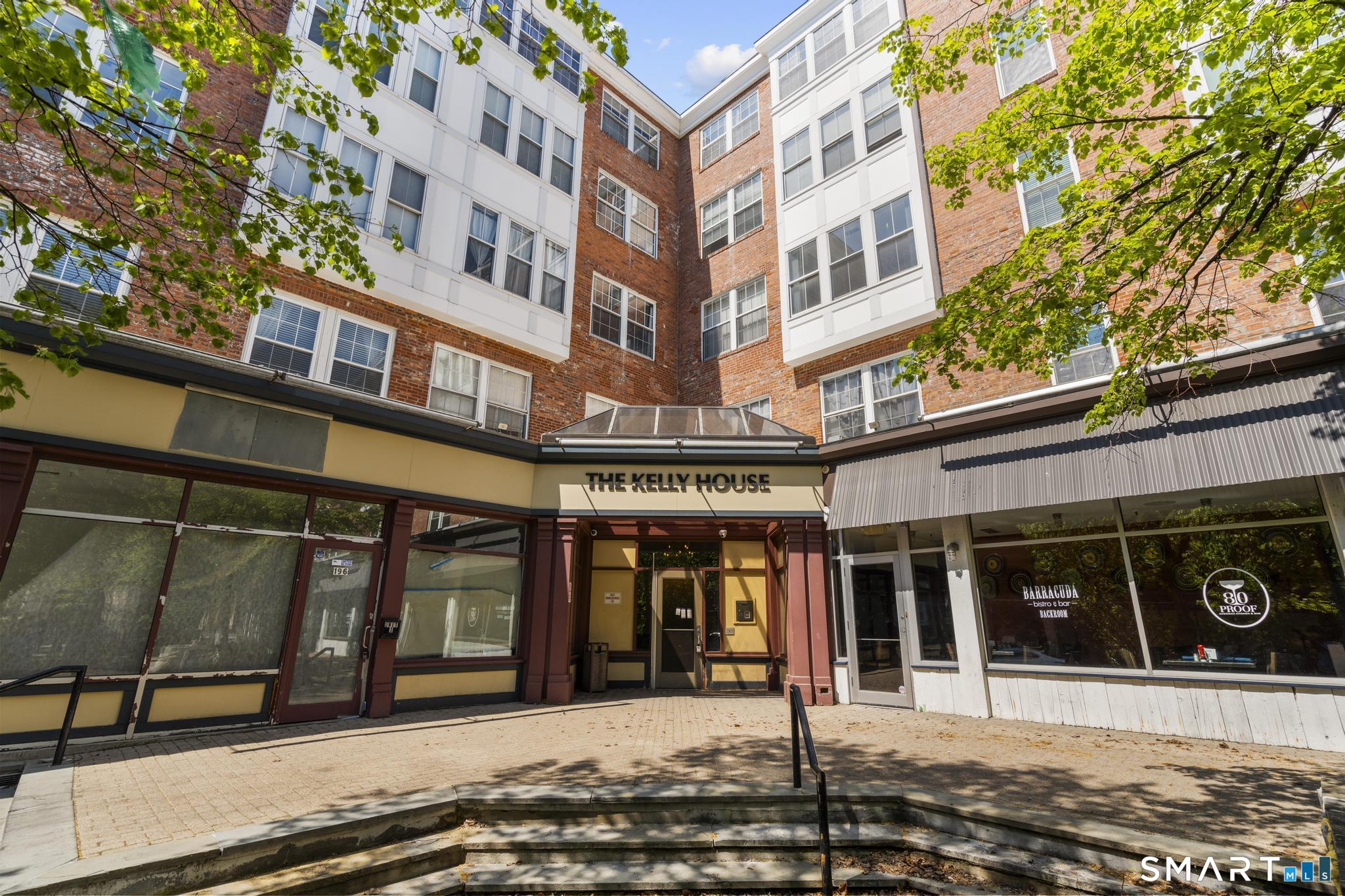 196 Crown Street 307