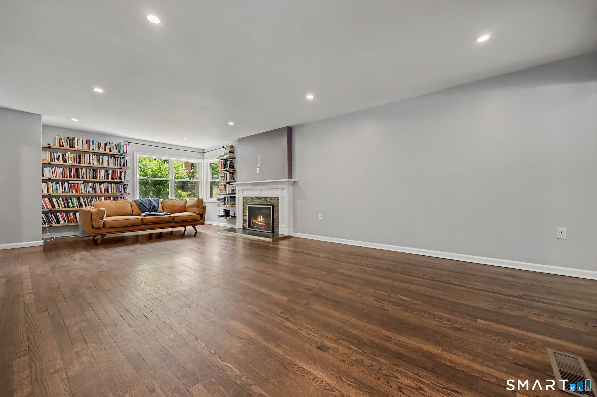 110 Lakeview Terrace