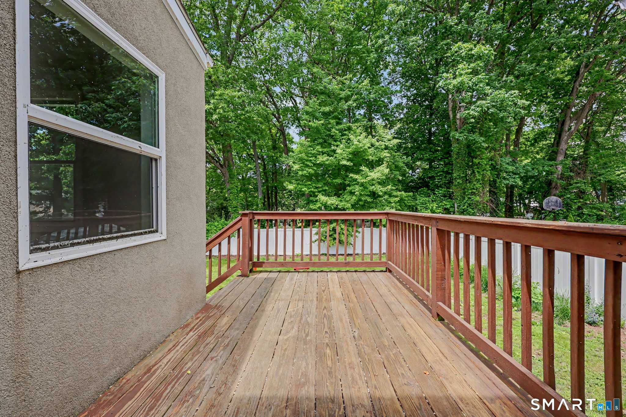 110 Lakeview Terrace