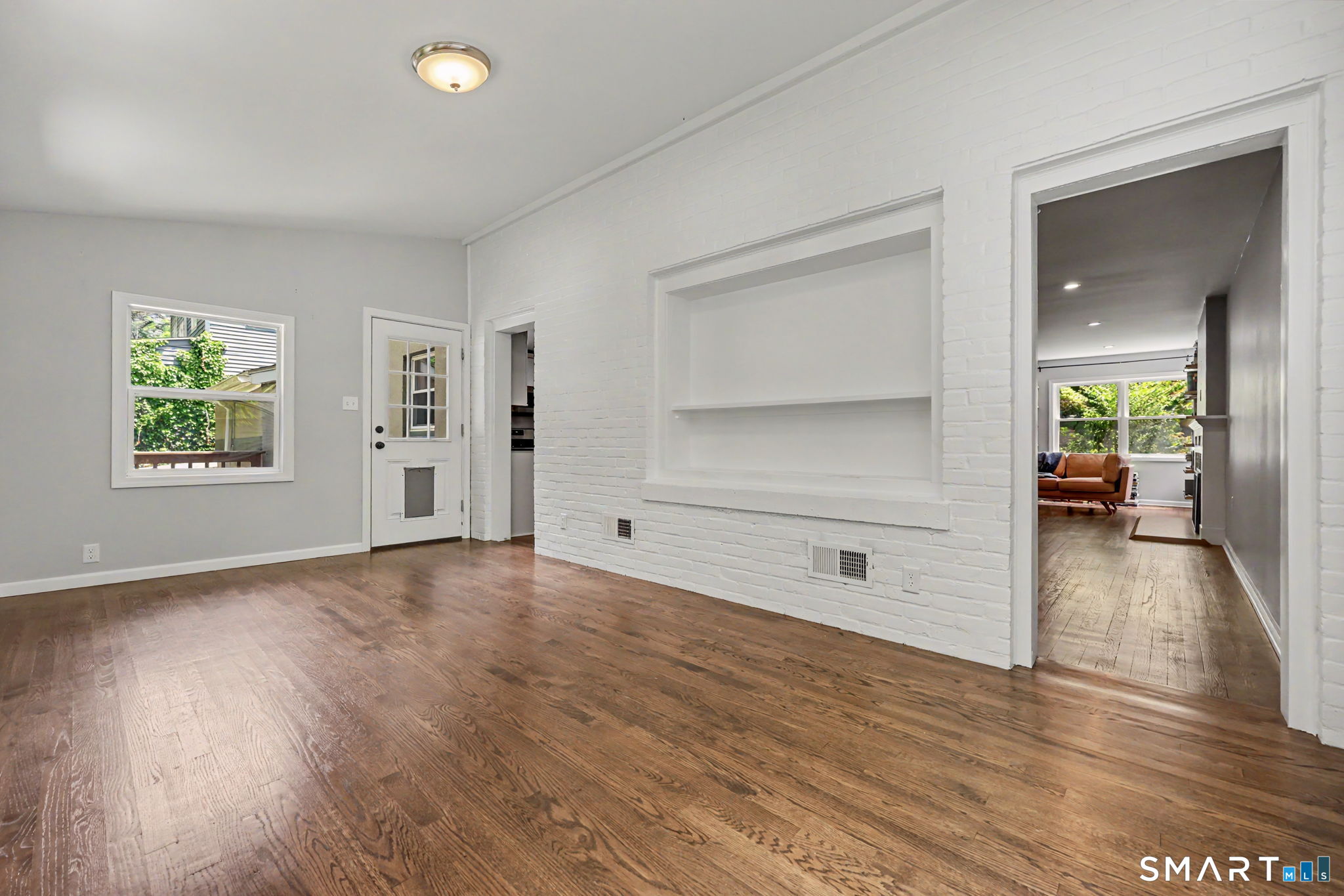 110 Lakeview Terrace