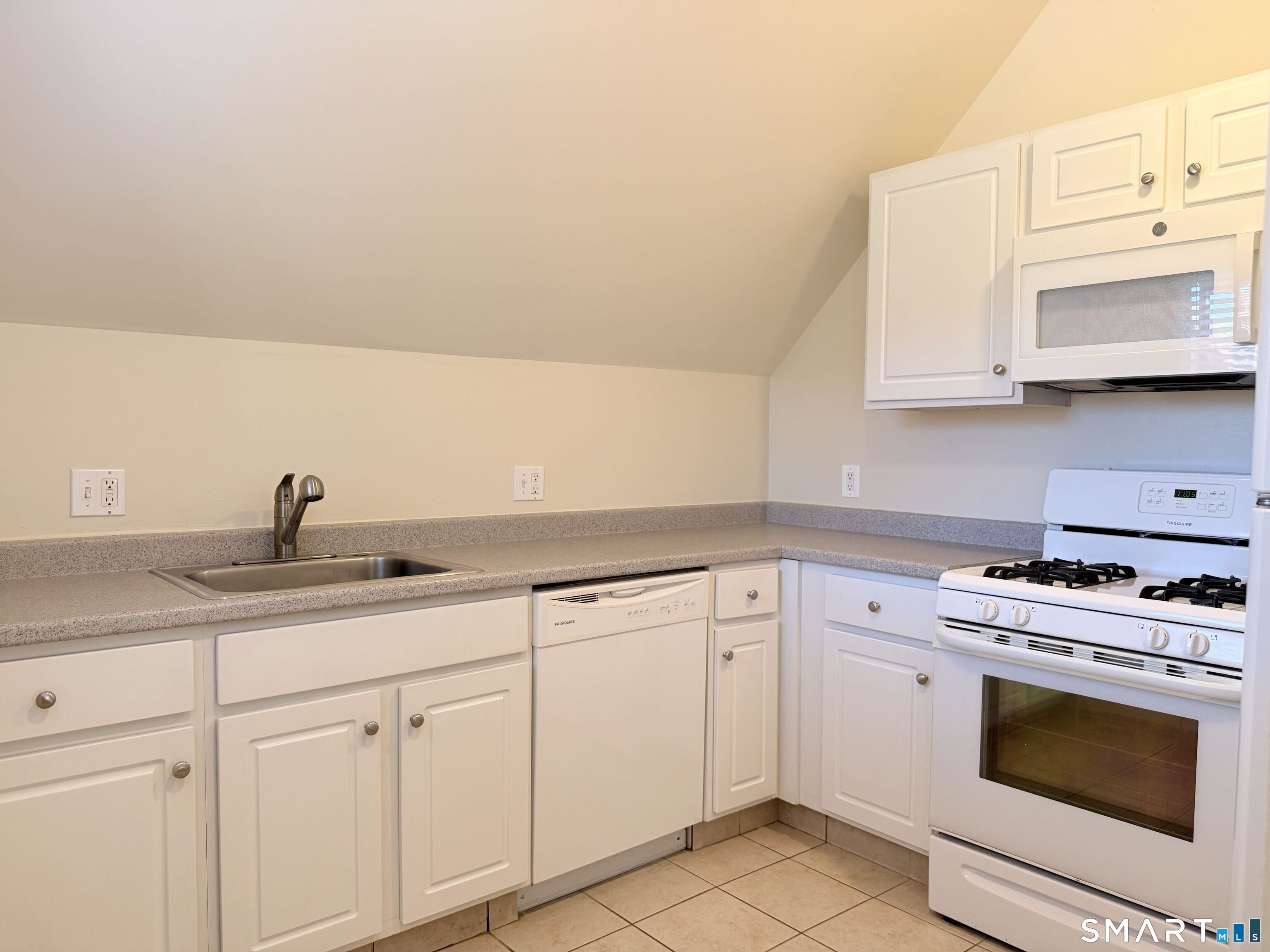 118 Montoya Drive 118