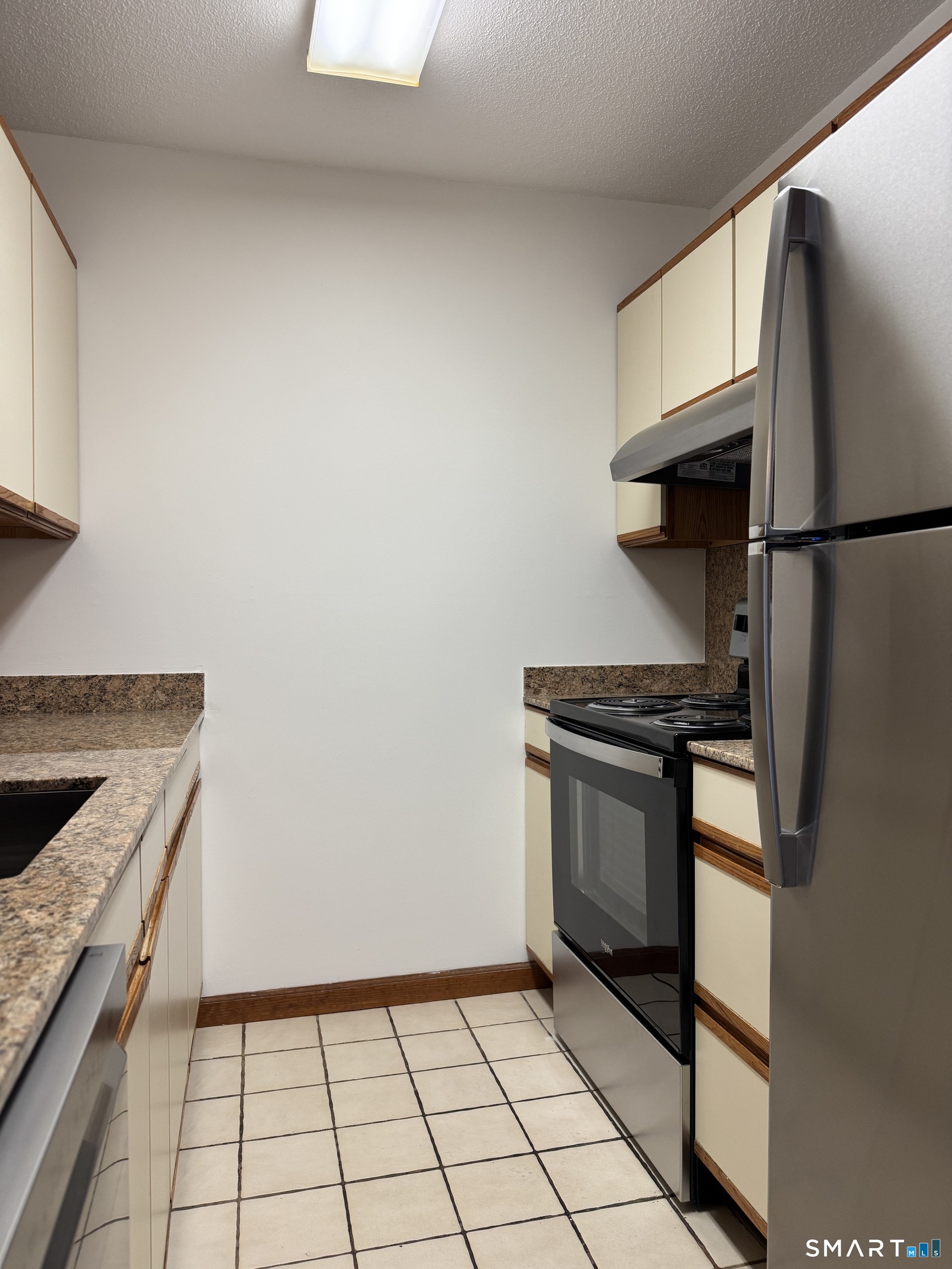 1022 Main Street Unit: 7