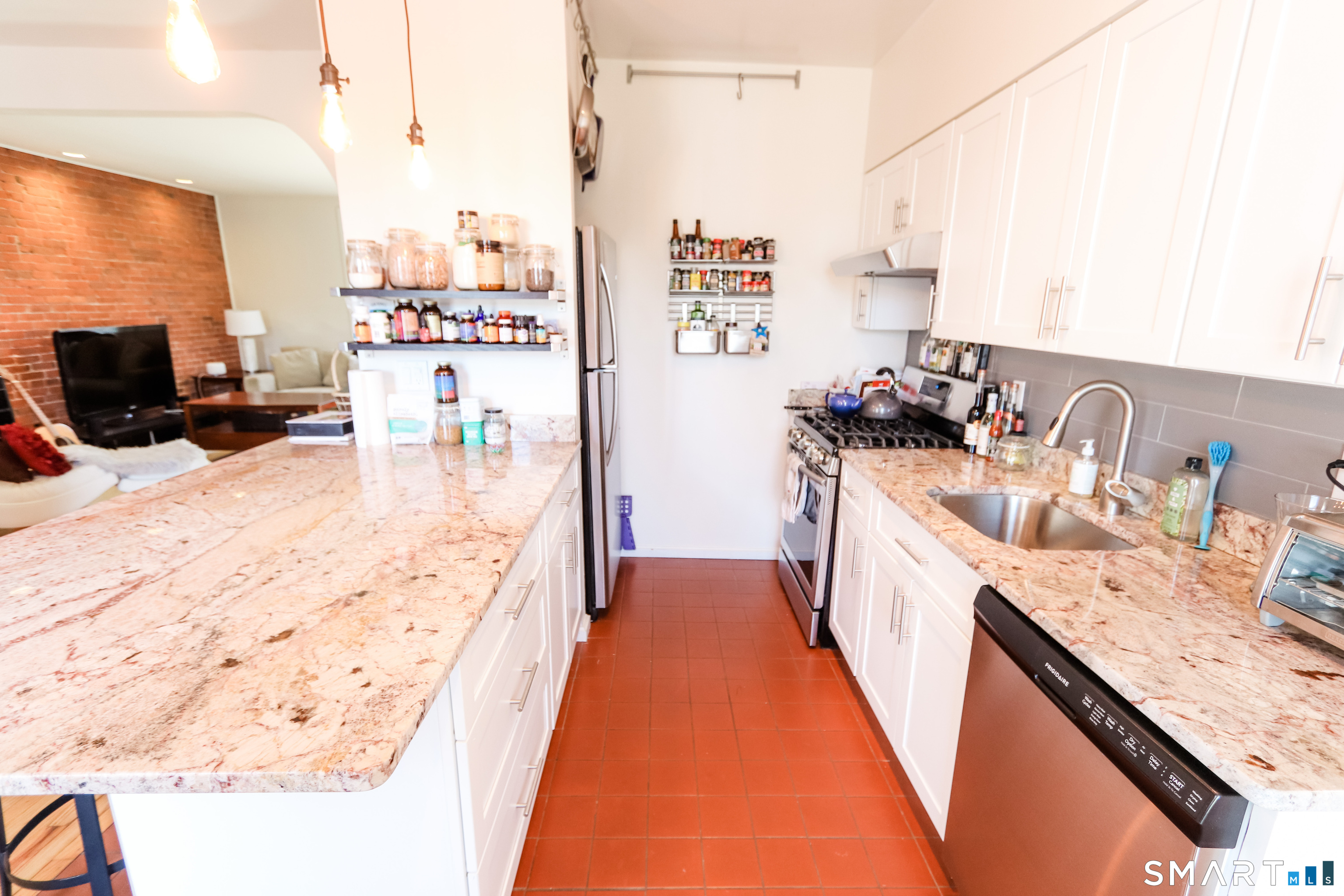 182 Chestnut Street 2