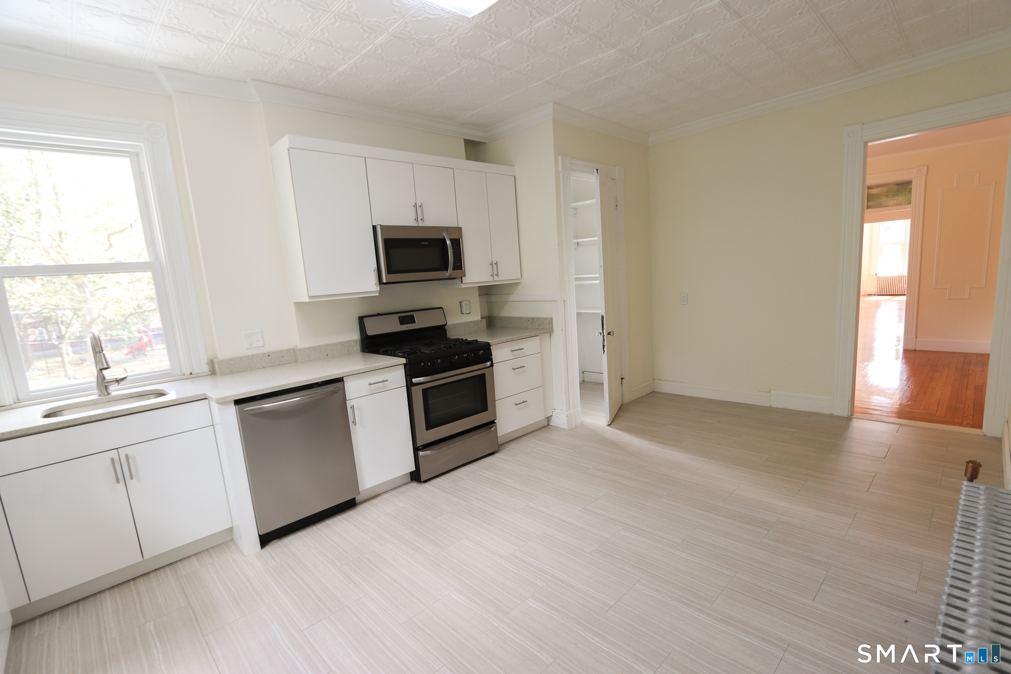 235 Wooster Street Unit: 2