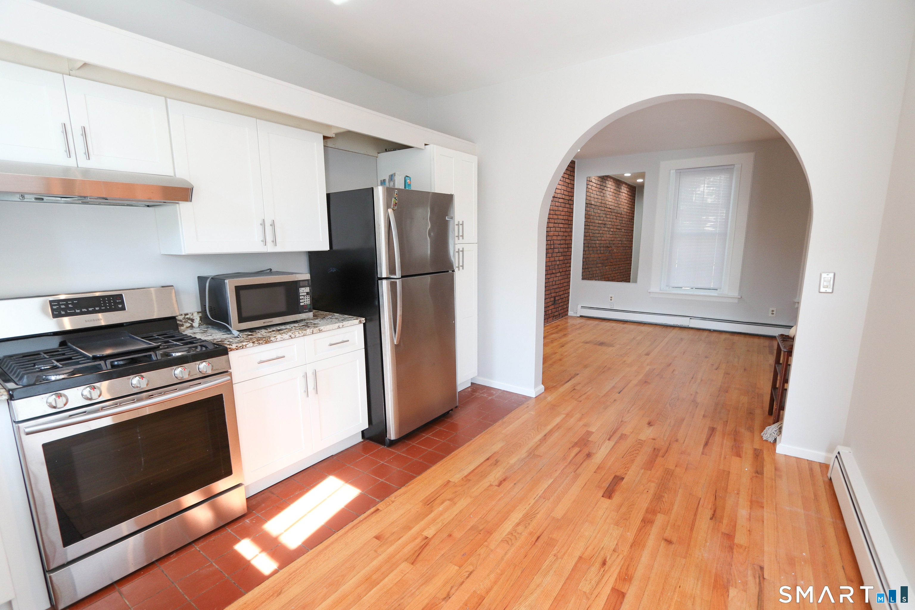 182 Chestnut Street 1