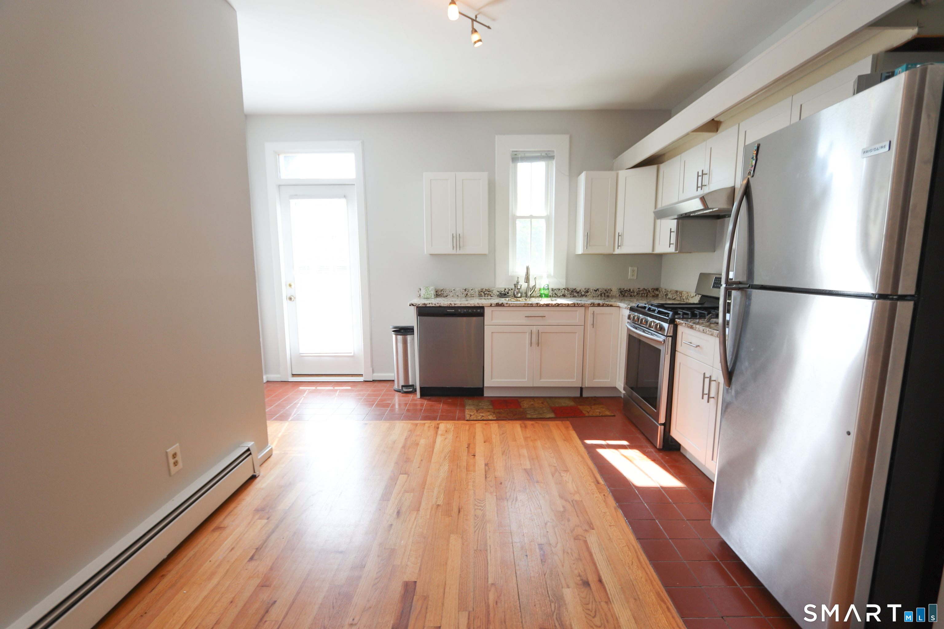 182 Chestnut Street 1