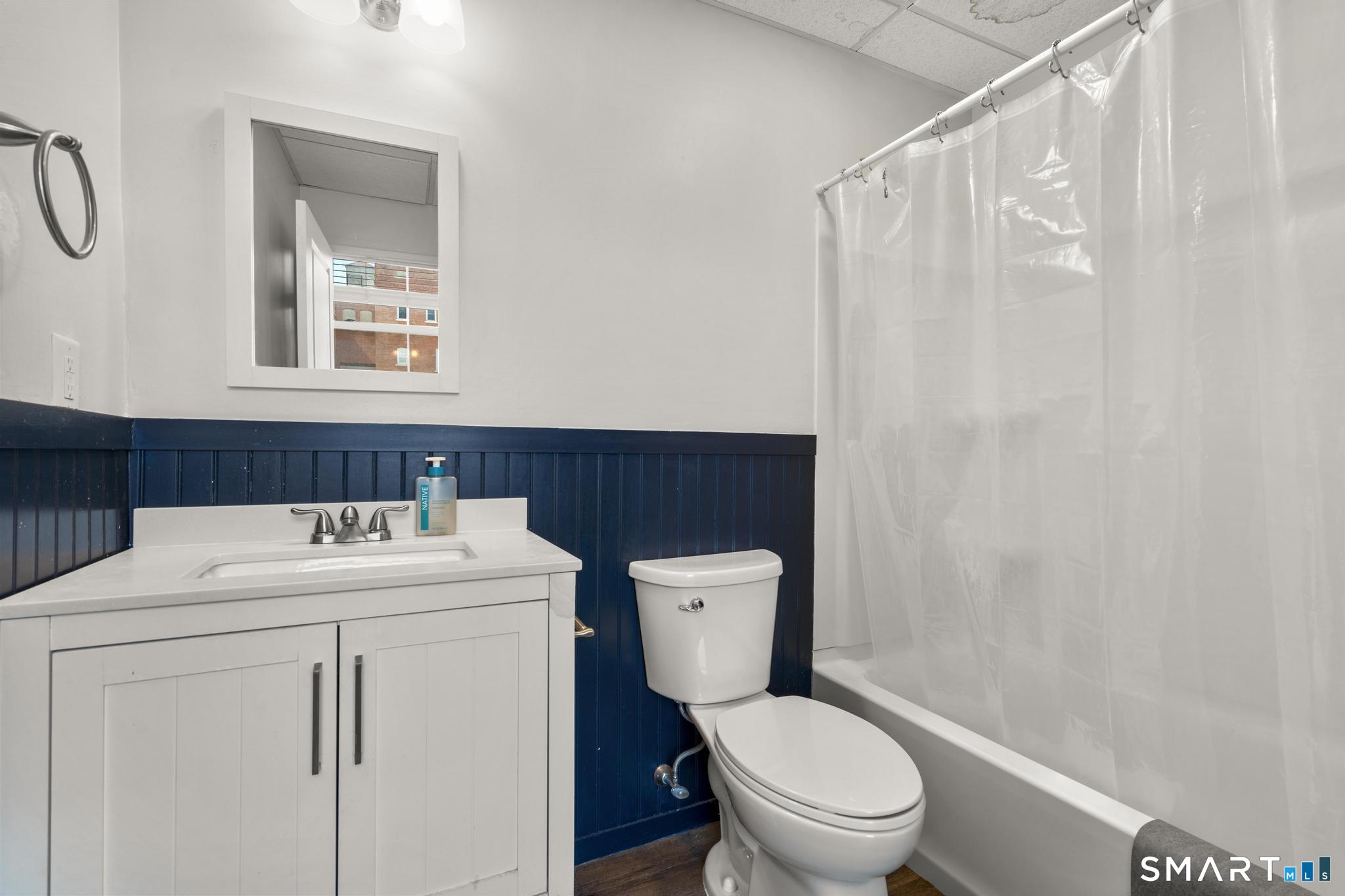 196 Crown Street Unit: 507