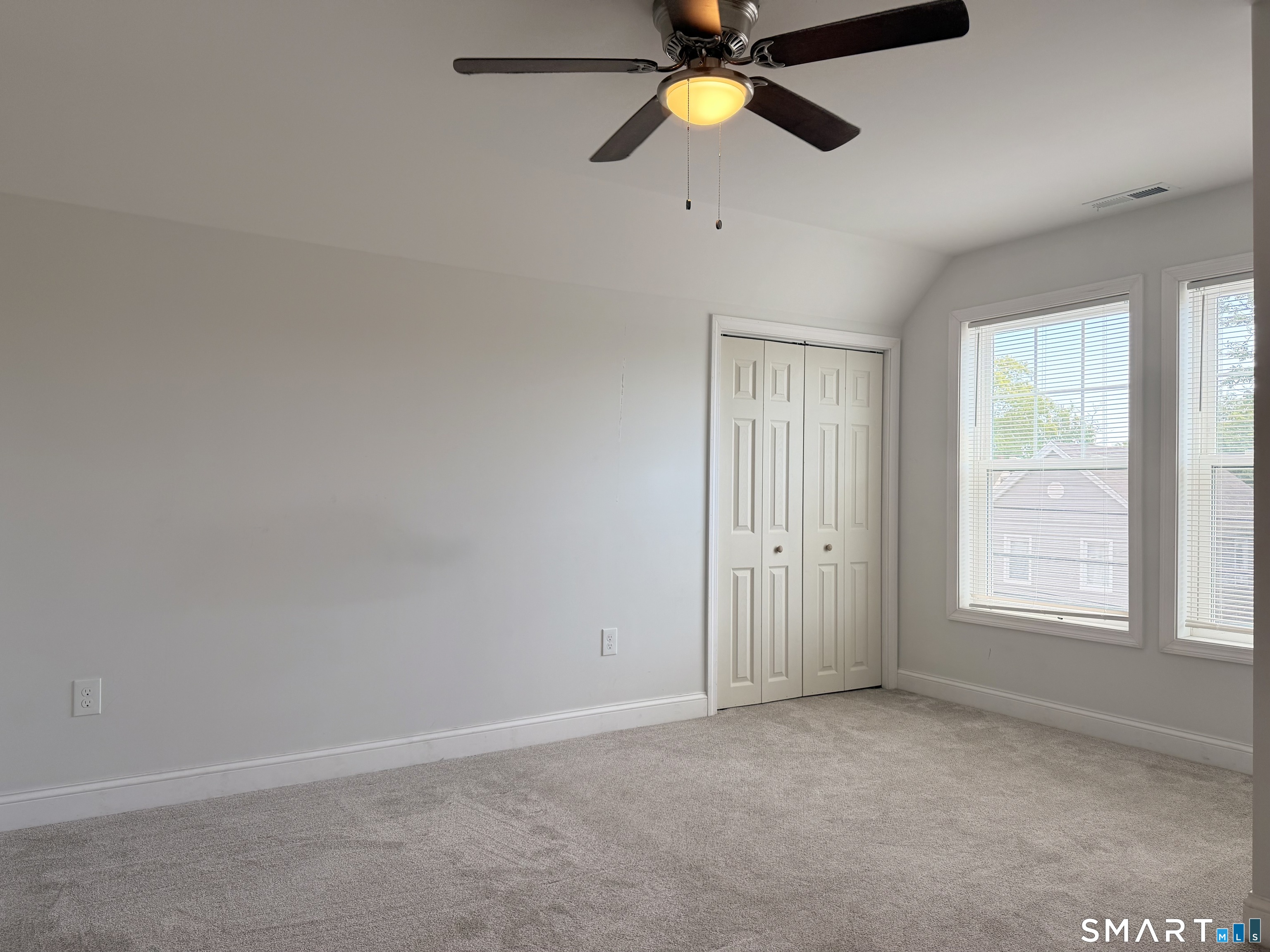 1085-11 Whalley Avenue Unit: 11