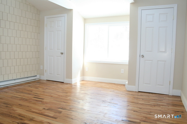 95 East Grand Avenue Unit: 6