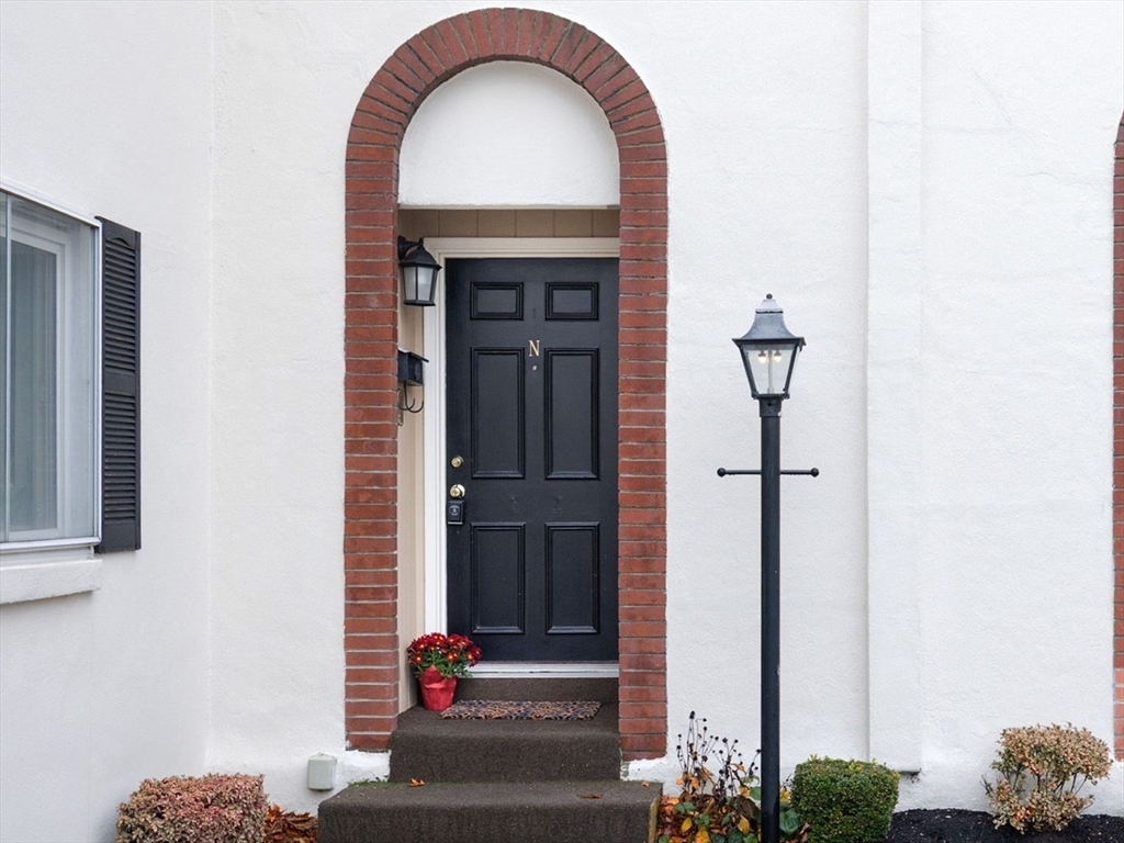 1 Charles St Unit: N