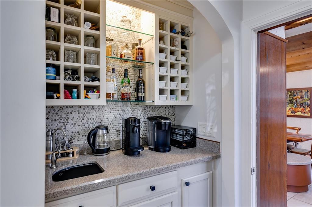 385 Grimes Bridge Road