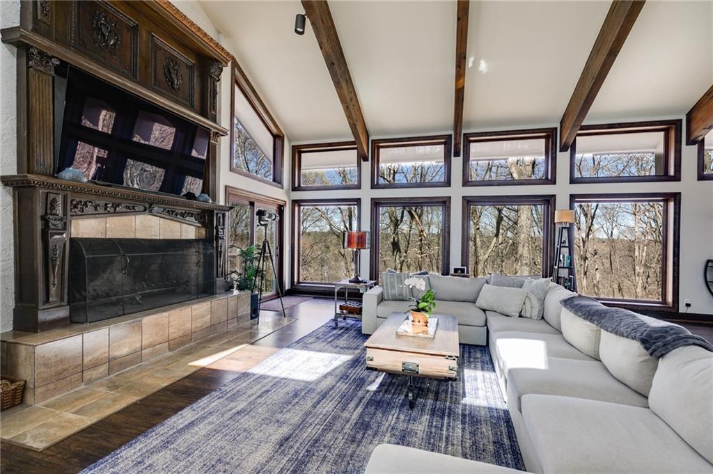 385 Grimes Bridge Road