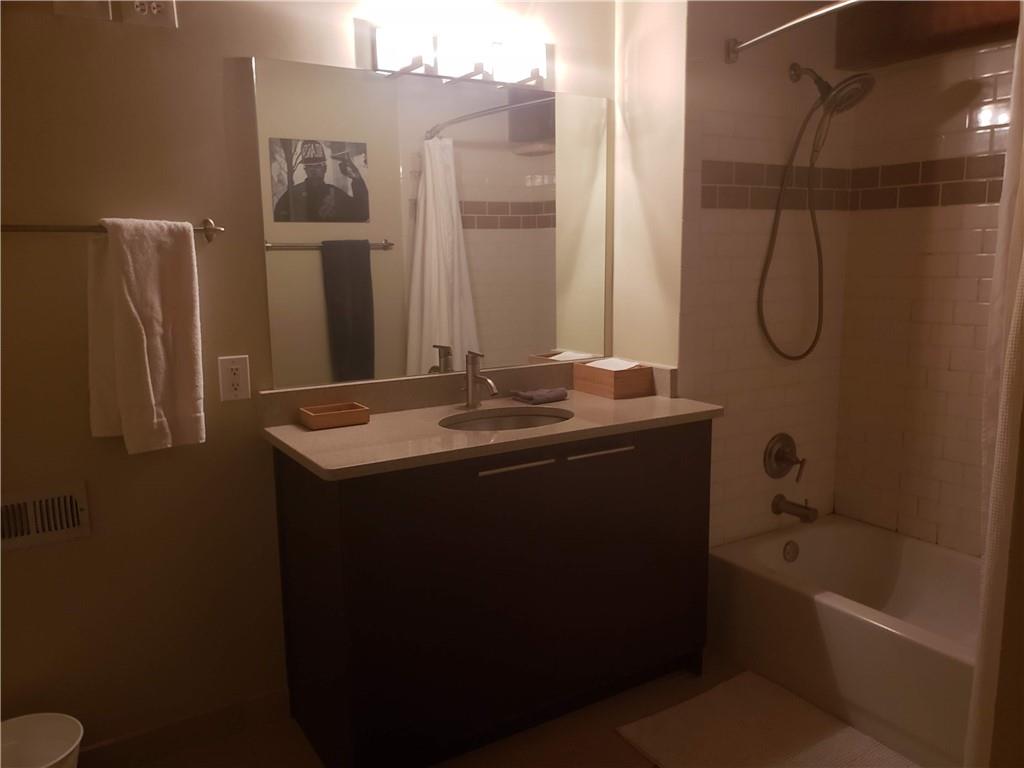 170 Boulevard SE Unit 103D