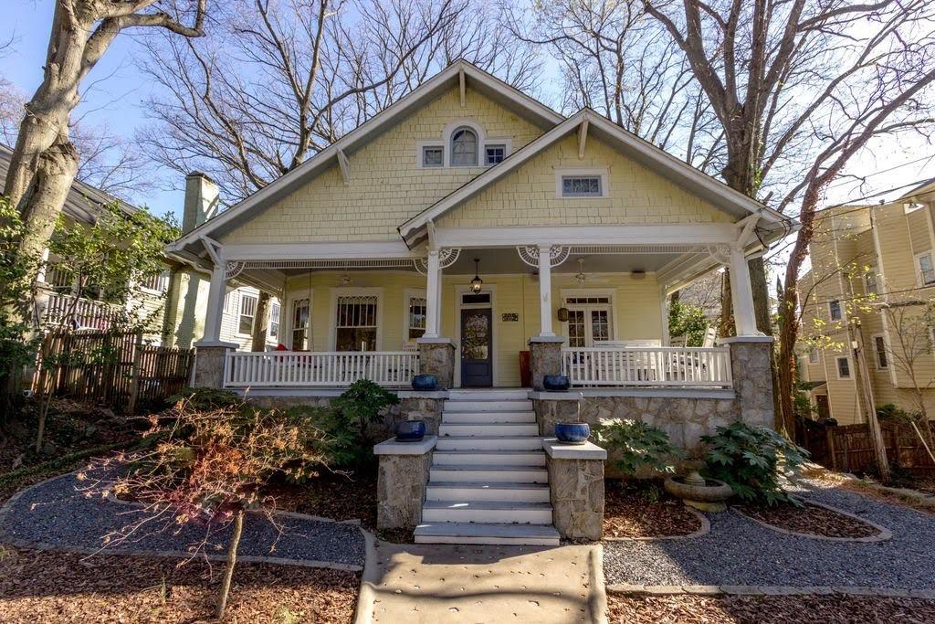 743 Saint Charles Avenue NE