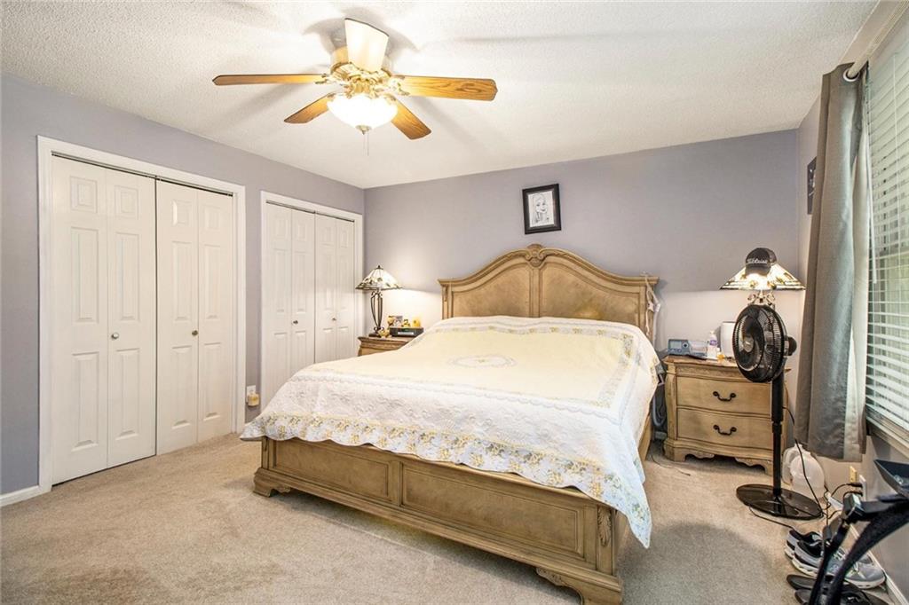 130 Lexington Drive NE