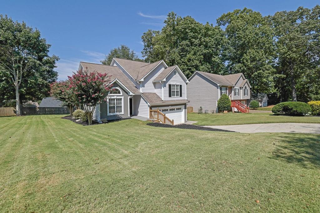 3505 English Oaks Drive NW