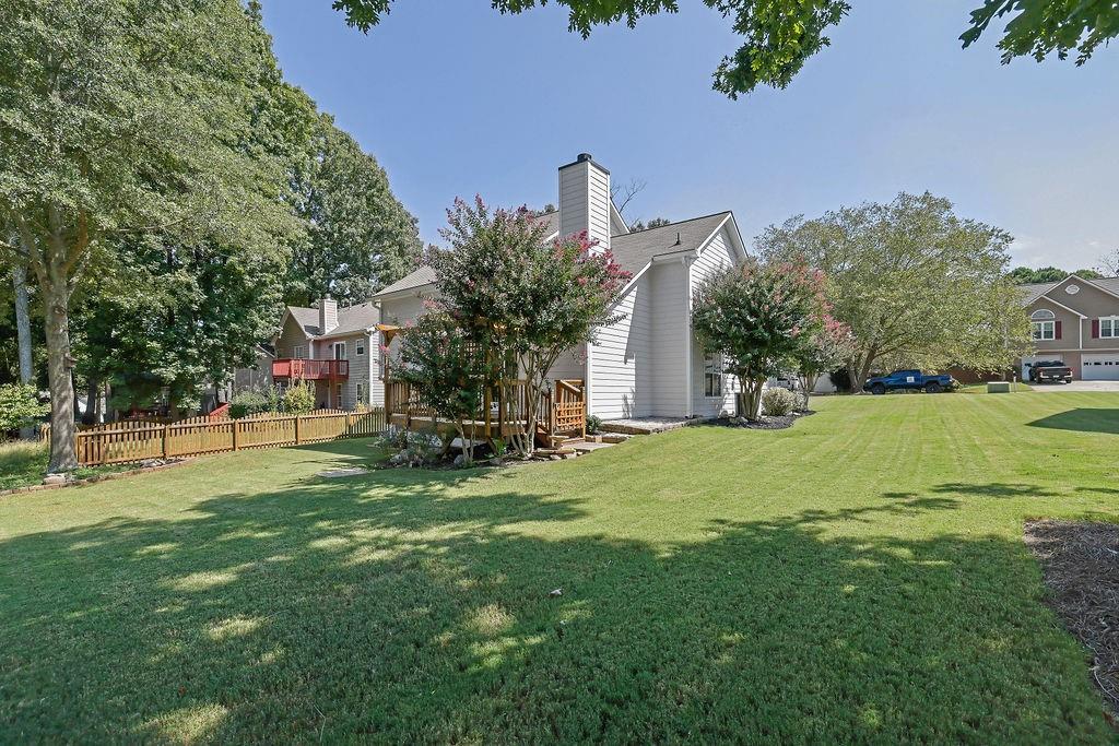 3505 English Oaks Drive NW