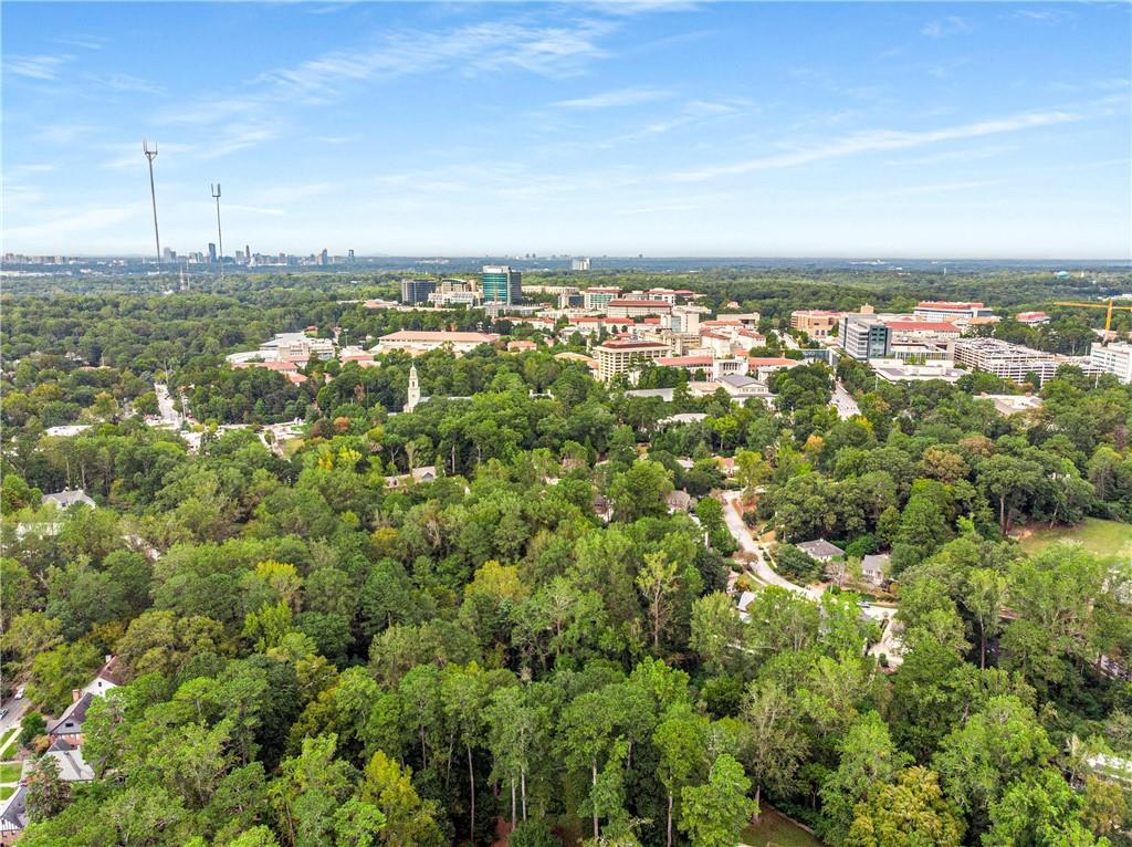 1811 E Clifton Road NE