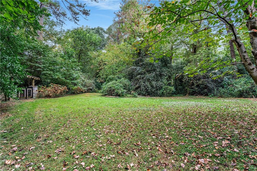 1811 E Clifton Road NE