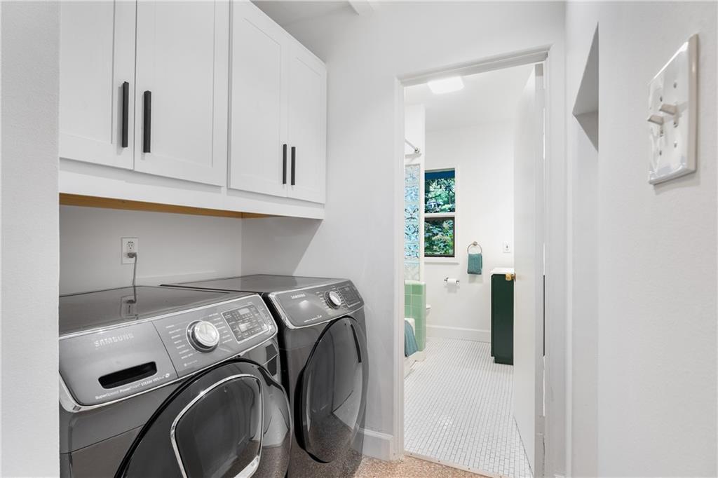 1811 E Clifton Road NE