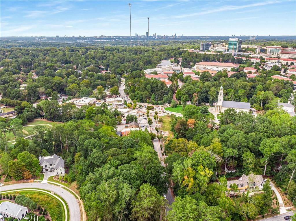 1811 E Clifton Road NE