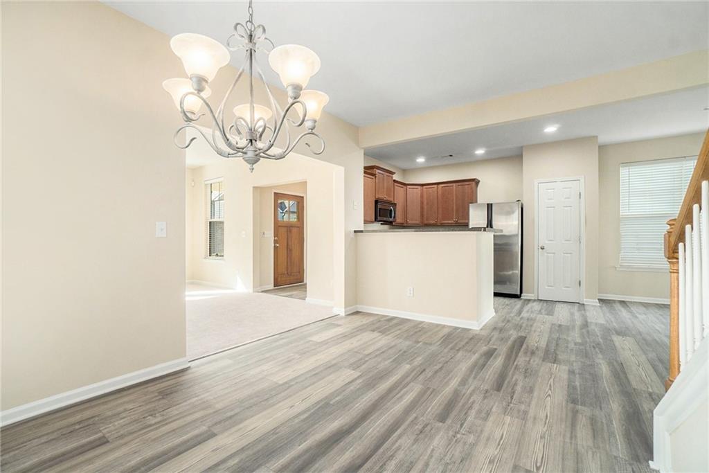1821 Laurel Green Way