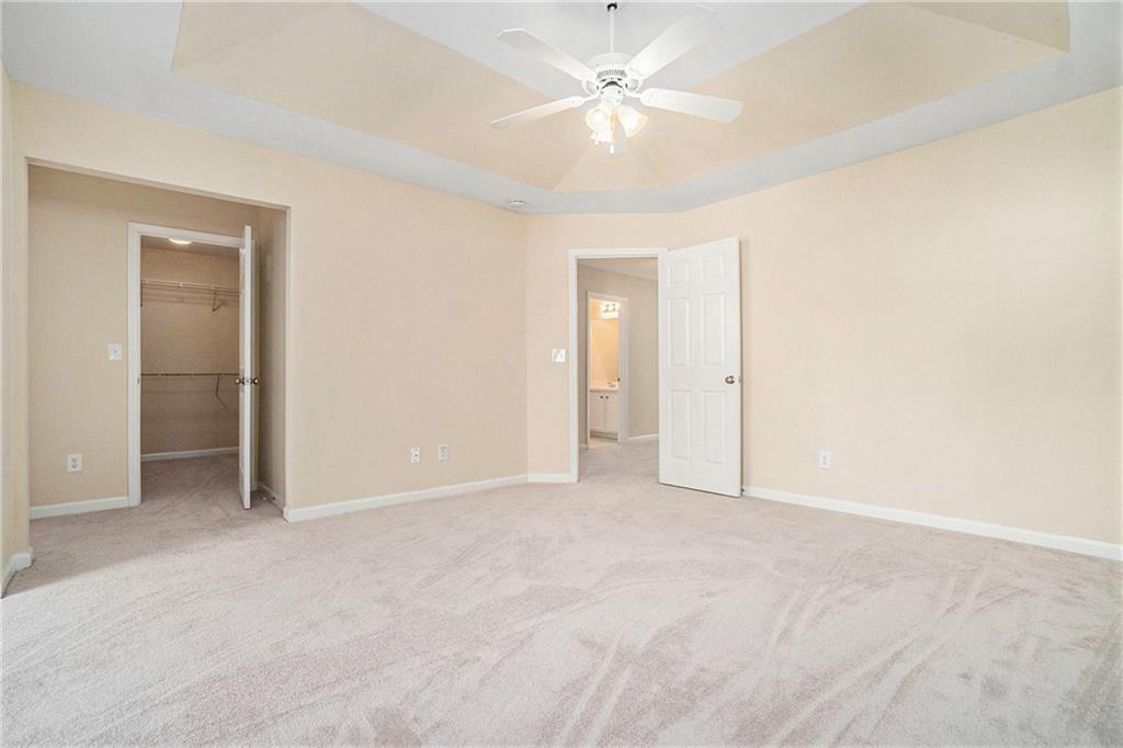 1821 Laurel Green Way