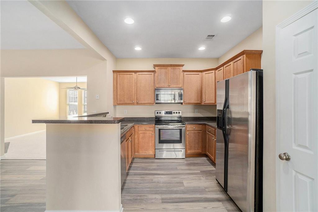1821 Laurel Green Way