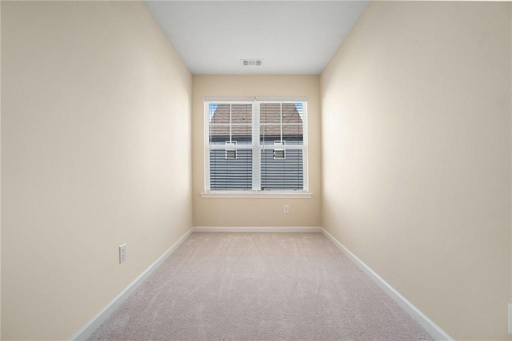 1821 Laurel Green Way