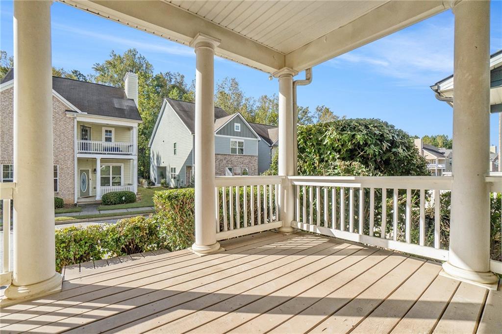 1821 Laurel Green Way