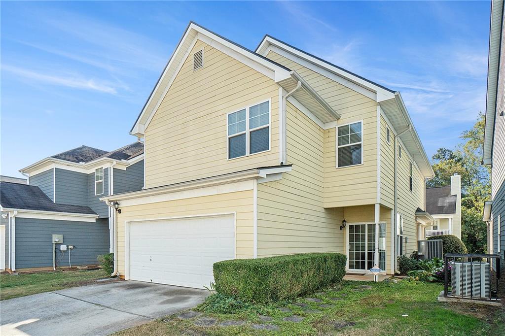 1821 Laurel Green Way