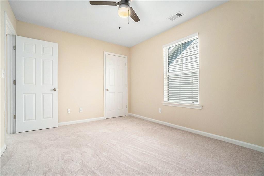 1821 Laurel Green Way