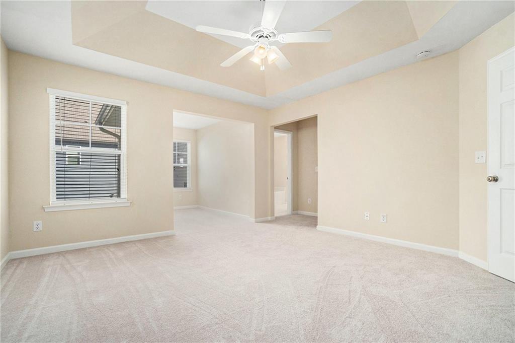 1821 Laurel Green Way