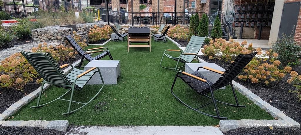 170 Boulevard SE Unit 324E