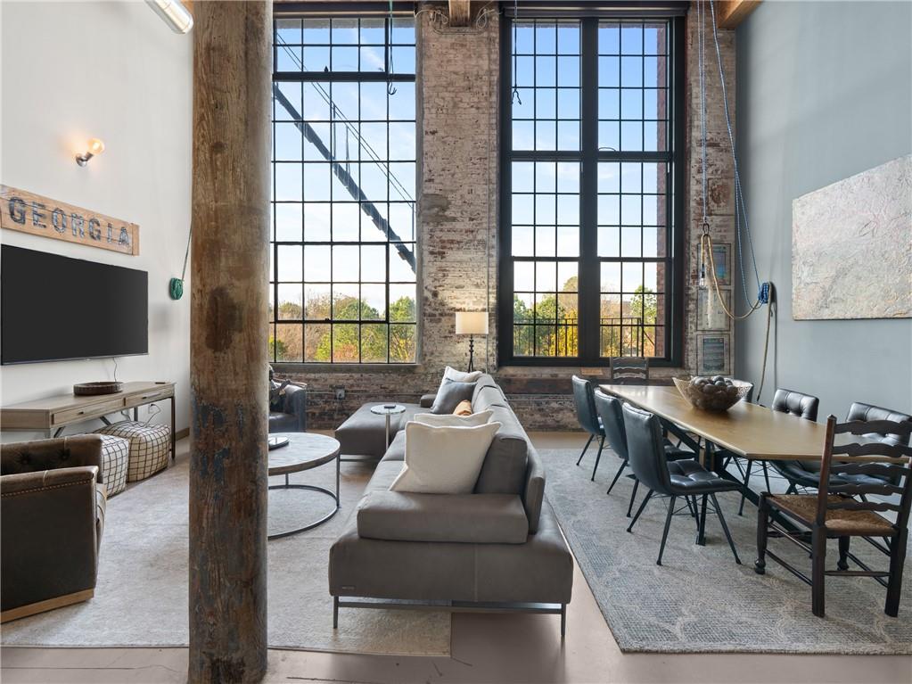 170 Boulevard Avenue SE Unit 305E