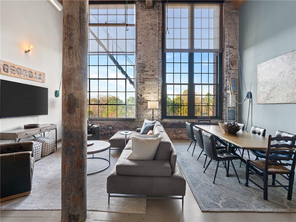 170 Boulevard Avenue SE Unit 305E