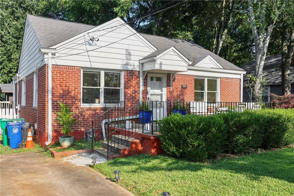 783 Livingstone Place