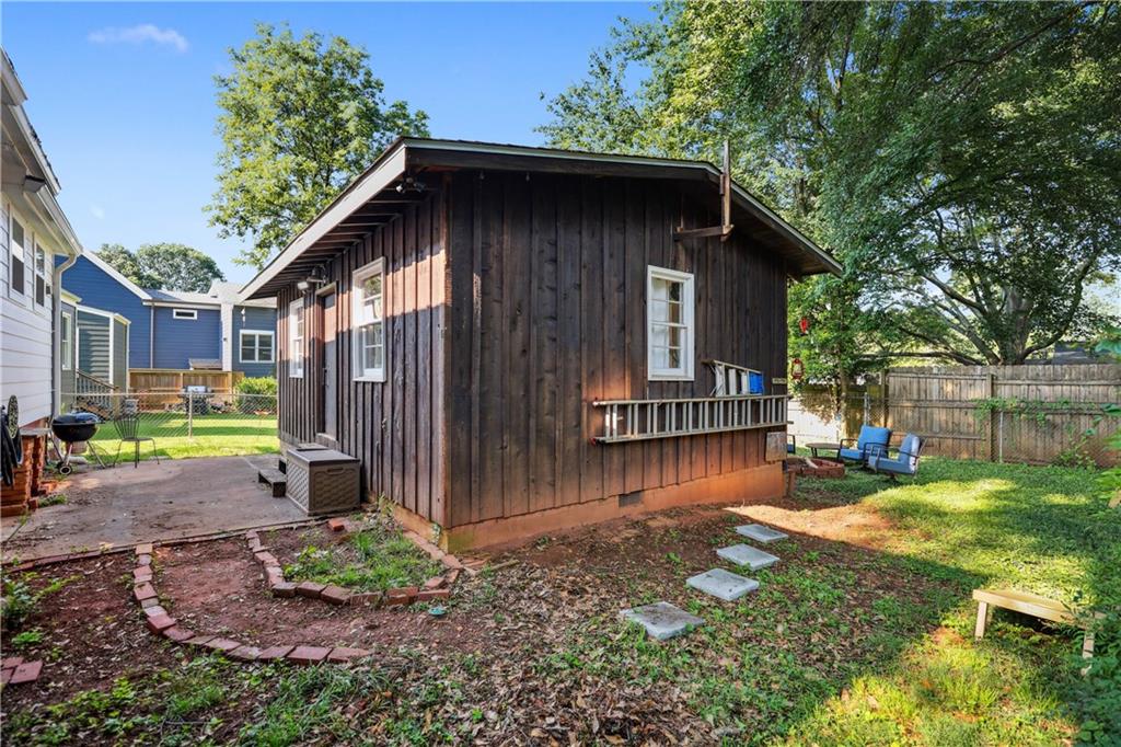 783 Livingstone Place