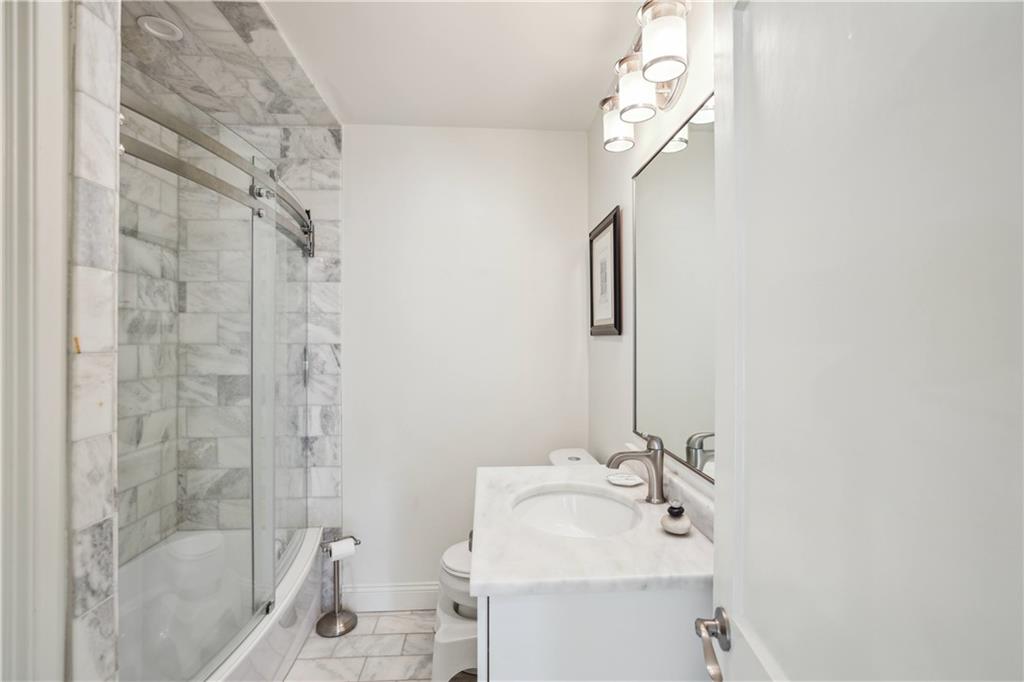 783 Livingstone Place