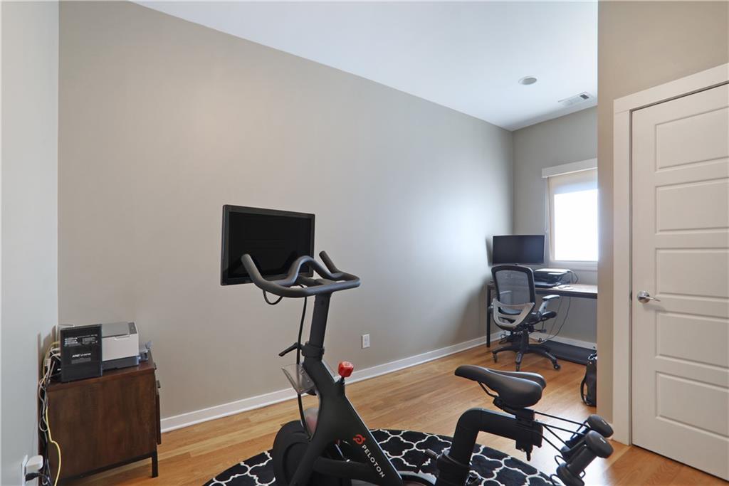 472 Martin Street SE Unit 6