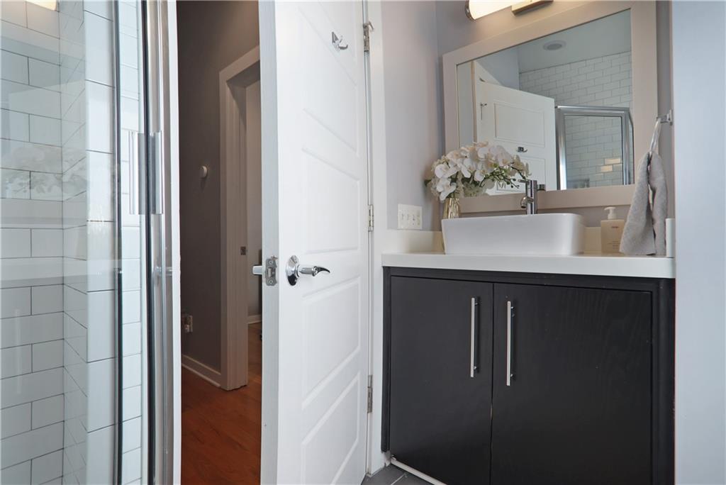 472 Martin Street SE Unit 6