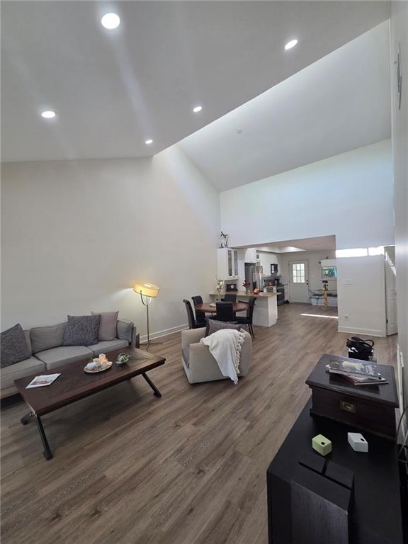 603 Serramonte Drive NE