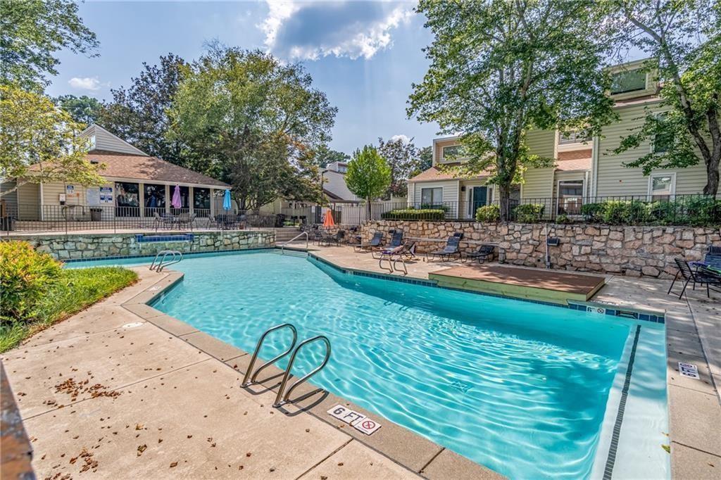 603 Serramonte Drive NE