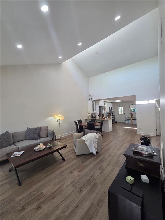 603 Serramonte Drive NE