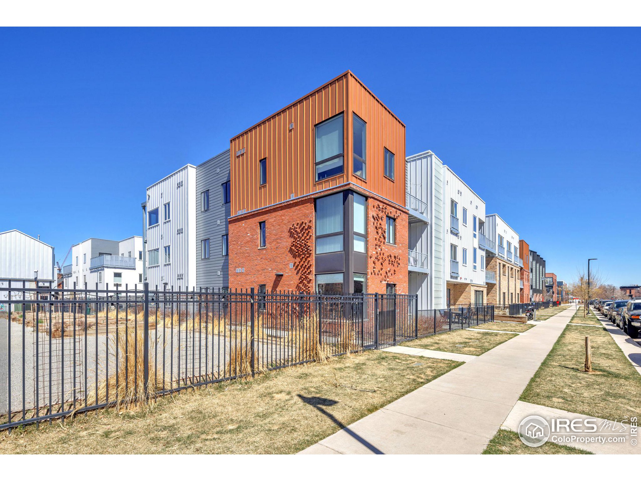 2525 Arapahoe St 109