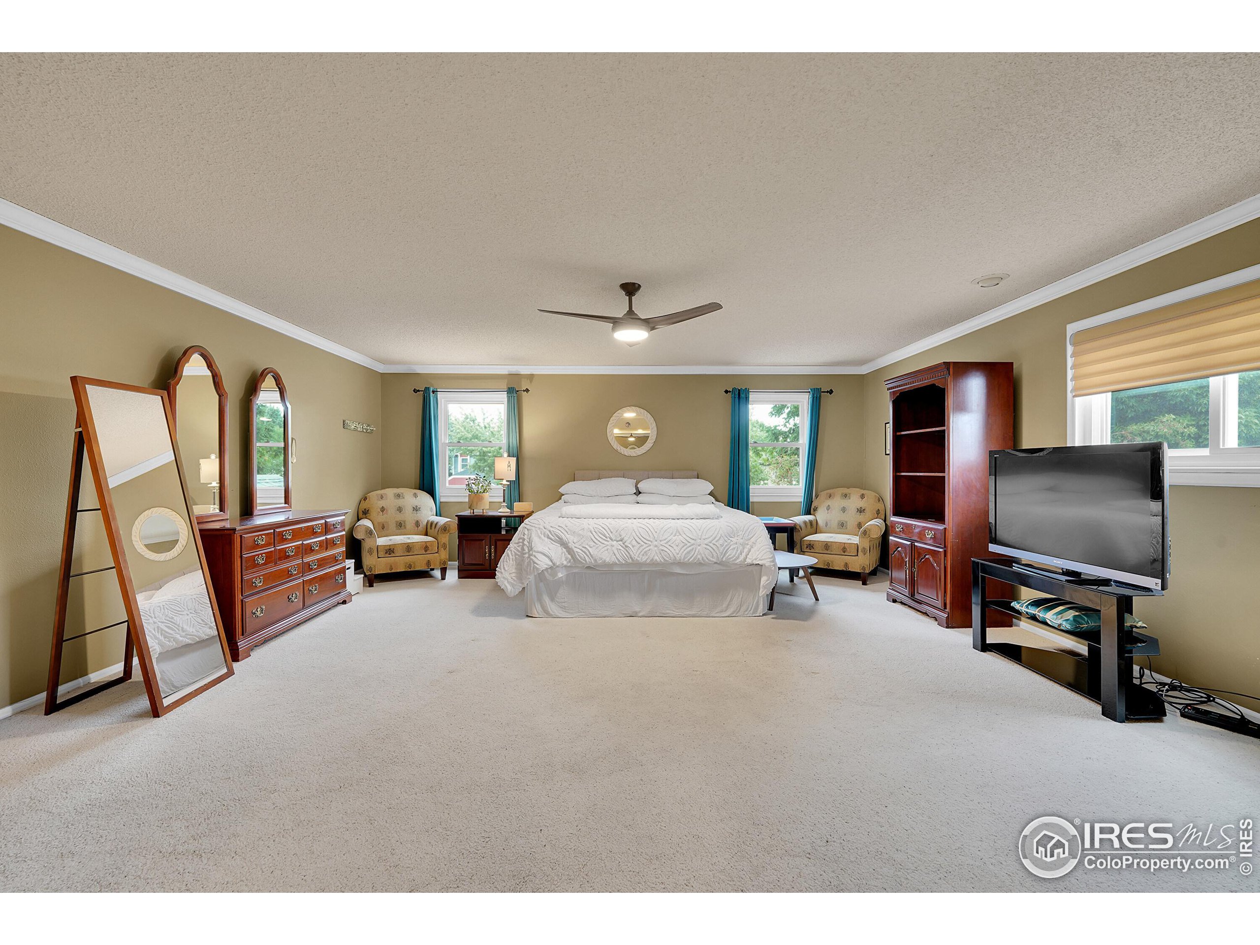 263 Hoover Ave