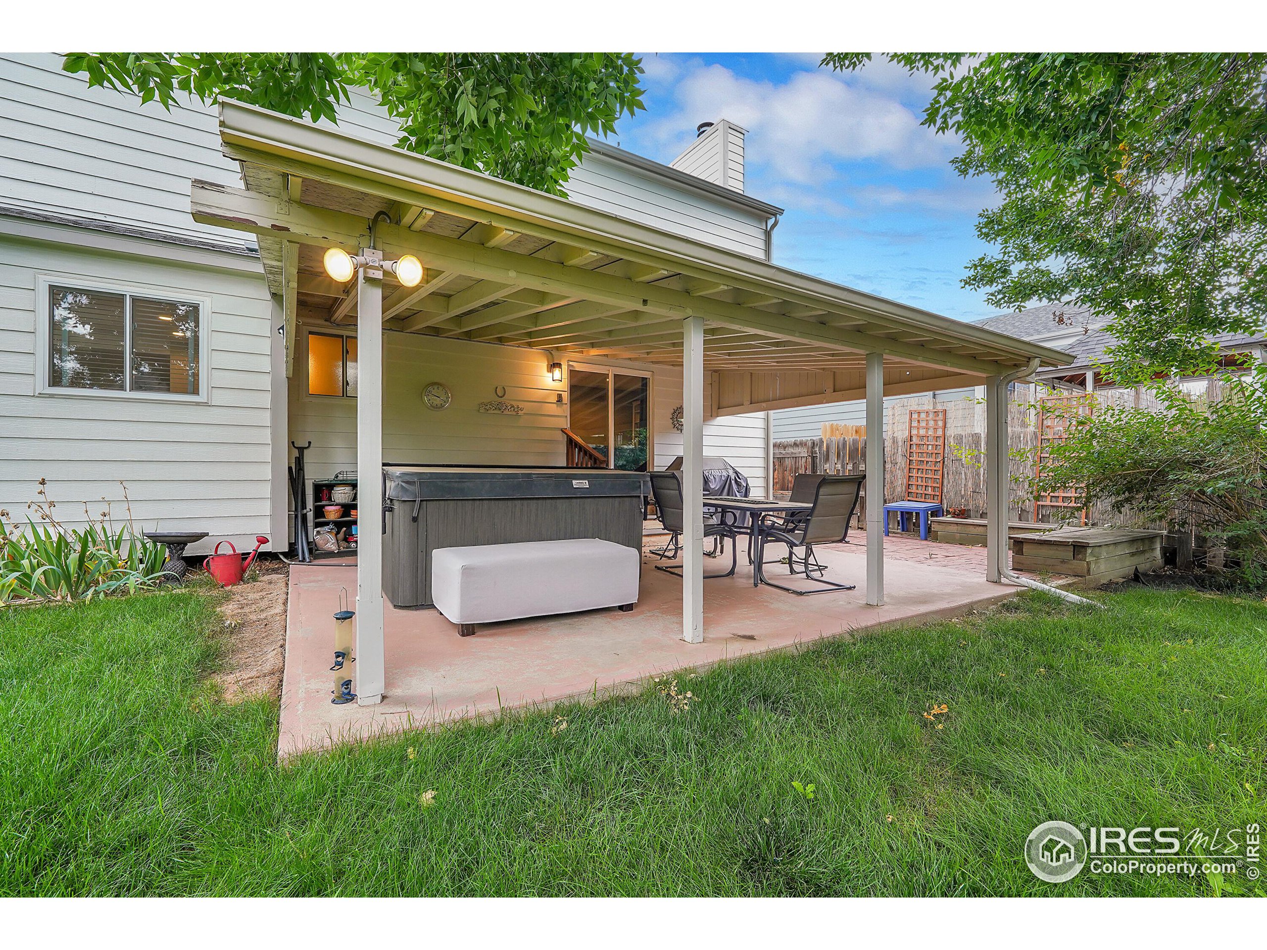 263 Hoover Ave