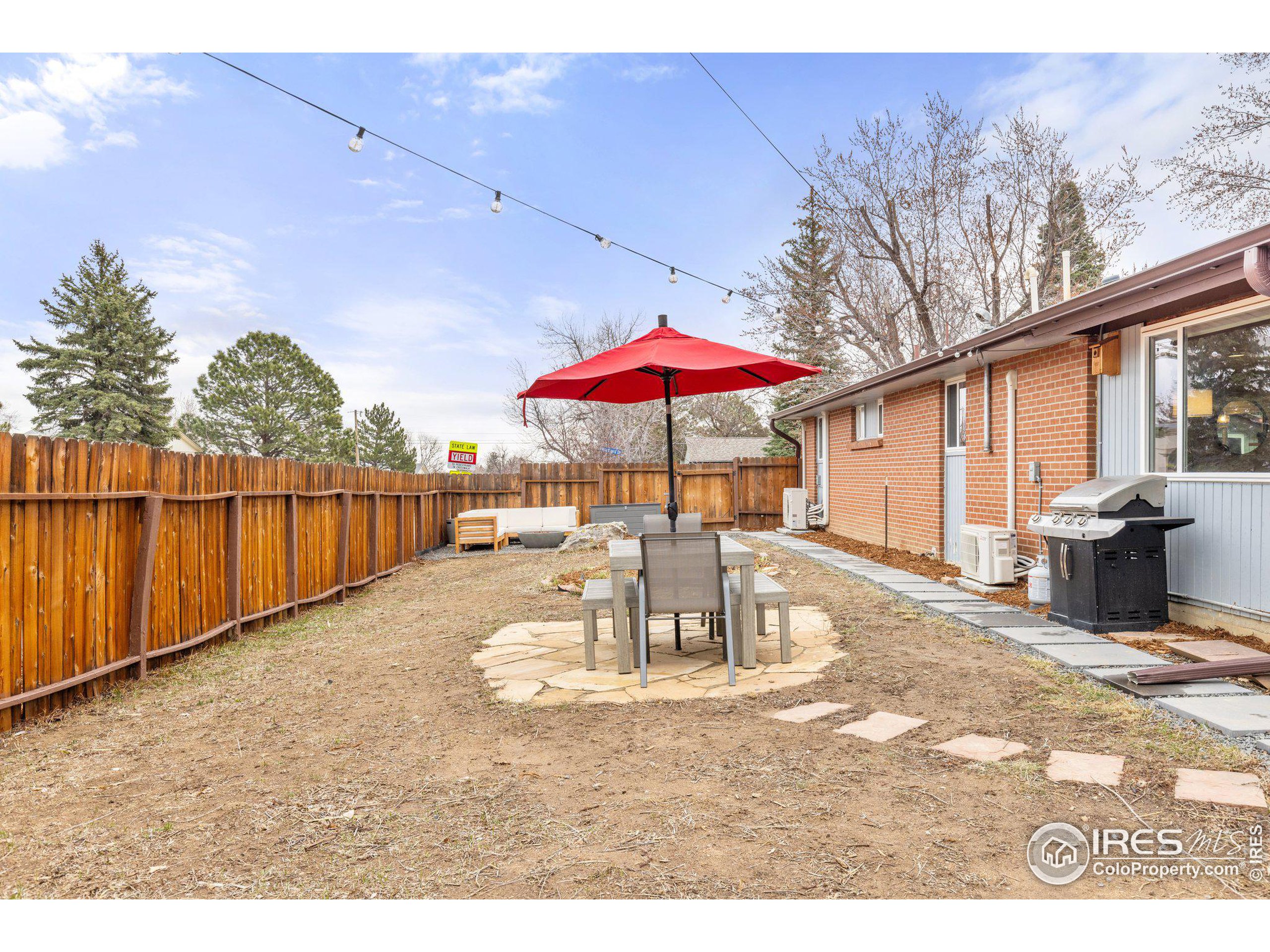 1105 Hartford Dr